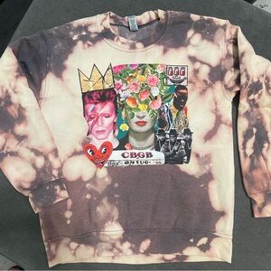 Sweatshirt with Iconic Collage